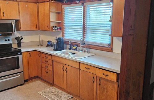 Durand House | Cozy 3-bedroom house within walking distance of all Durand has to offer