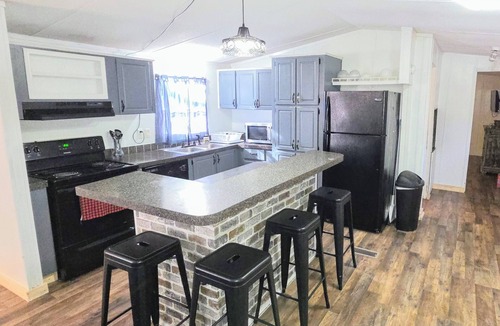 Hanceville House | Cozy 3-bedroom mobile home in delightful Hanceville