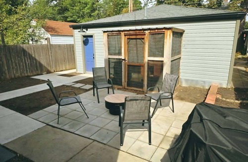 Near South House | Cozy 3-Bedroom Townhome in Historic Lincoln