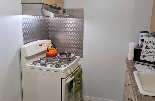 Paramus House | Cozy 3-bedroom townhome w/AC in pleasant Paramus. World Cup, negotiable rates