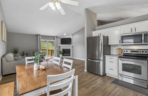 Jefferson House | Cozy 3BR Home in Omaha with Comfort and Great Location