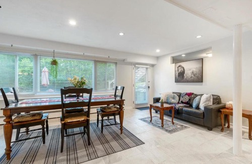 Hillandale Apartment | Cozy 3BR Suite w Private Entry Mins to DC UMD
