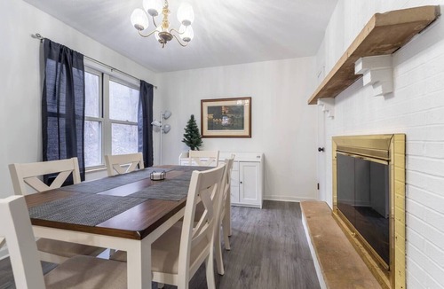 Woodburn House | Cozy 3BR townhouse near WVU, Hospitals, Interstate