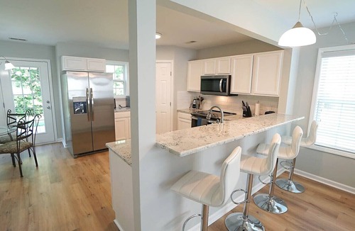 Durham House | Cozy and Quiet- Pet Friendly Whole House Rental
