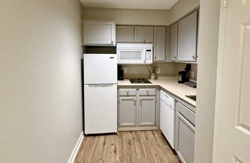 South Central Omaha Apartment | Cozy Apartment Near Aksarben Village Attractions