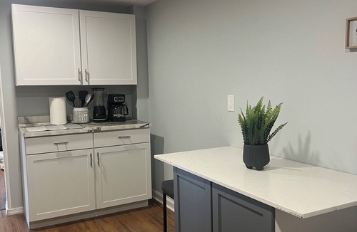 Iselin Apartment | Cozy apt in Woodbridge for short and long term rental. Everything Included!