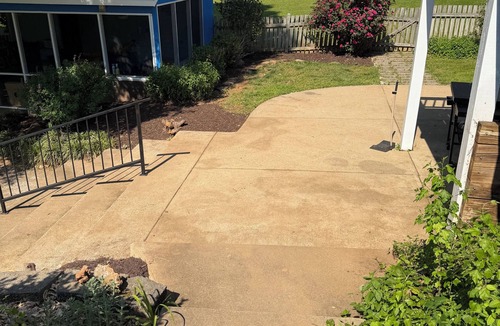 Warrenton Apartment | Cozy Basement Apartment Retreat with Pool Access