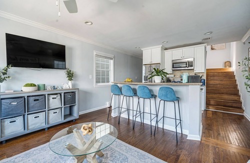 Sea Bright House | Cozy Beach Block 2BR Home ~ Private yard with BBQ grill & Lounging Rooftop deck
