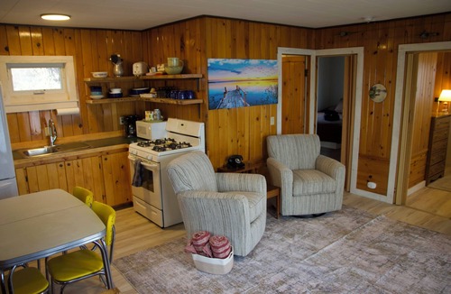 Dent Cabin | Cozy Beach Cabin