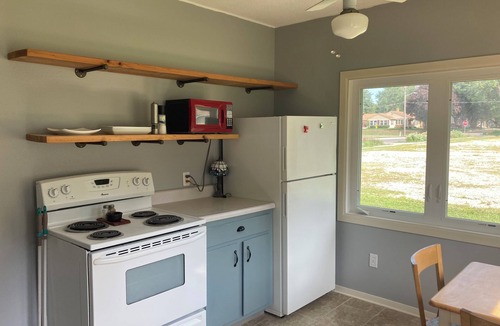 Storm Lake Cottage | Cozy Beach Cottage. Great lake views. Lake access! Sleeps 6 efficiently.