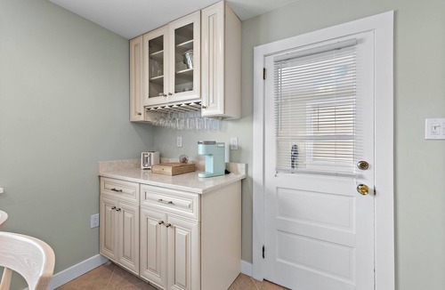 Beach Haven Terrace House | Cozy Beach Haven Terrace Home, 1 Block From Beach, Restaurants & Wawa!