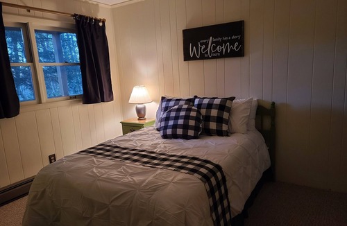 Charter Hills Cabin | Cozy Cabin on Beech