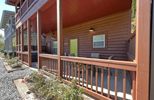 Bryson City Villa | Cozy Cabin- One Bedroom in downtown Bryson City