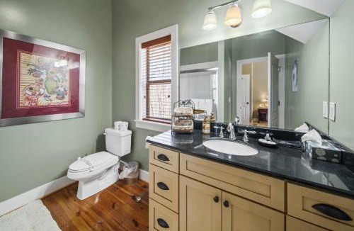 Charter Hills House | Cozy Cabin