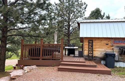 Hermosa Cabin | Cozy Cabin with AC, heating, hot tub, at Painted Buffalo Resorts