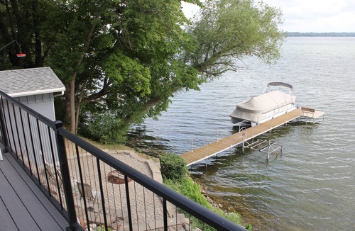 Darwin Cabin | Cozy cabin with beautiful view right on the lake
