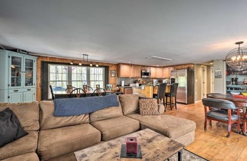 High View House | Cozy Cabin with Sunroom & Cacapon River Access!