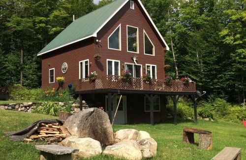East Burke Ski Chalet | Cozy Chalet adjacent to Kingdom Trails bike, hike, ski, or just relax