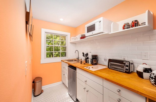 West Cape May Apartment | Cozy Chambourcin Cottage at Willow Creek Winery
