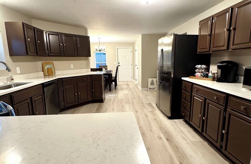 Oskaloosa House | Cozy Christmas 3-bedroom home
