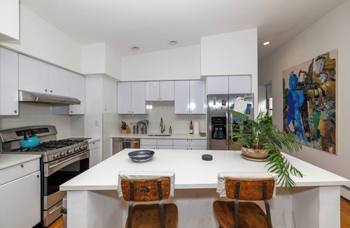 SoHo Apartment | Cozy & Comfy 1BR Apartment in SoHo!