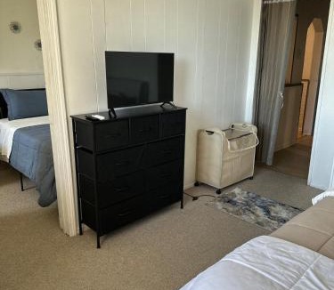 Union City Apartment | Cozy Comfy with AMAZING NYC Views 15min to Manhattan T SQ