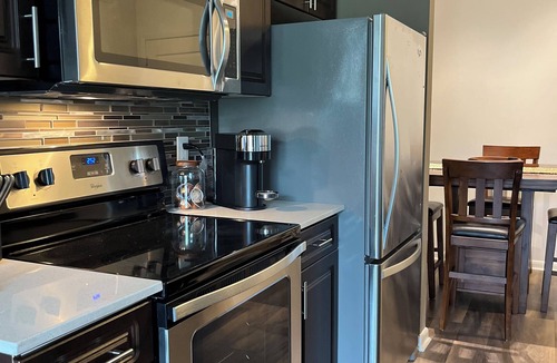 North Burnet Apartment | Cozy & Convenient 1 Bedroom Apt. at the Domain