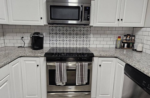 Wilmington House | Cozy Corner Family Beach Vacation Condo
