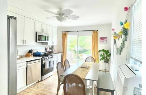 Long Branch Cottage | Cozy cottage 3 Blocks to Beach