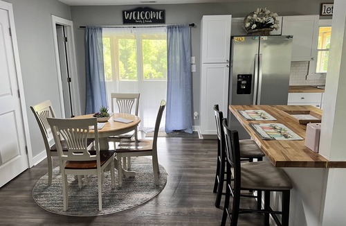 Westgate House | 🌟Cozy Cottage Close to Camp Lejeune and Marine Base. 35 minutes to NC Beaches 🌟
