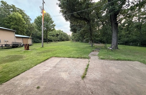 Wright City Cottage | Cozy Cottage on 12 tranquil acres in Wright City, Mo. Minutes to wedding venues!