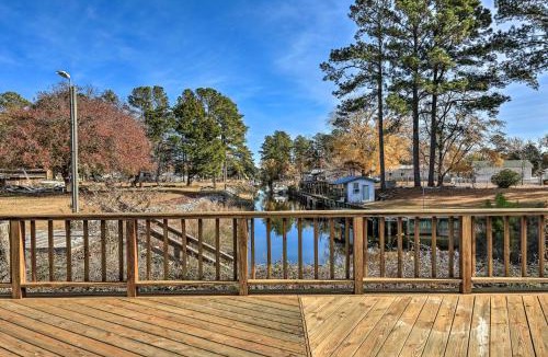 Oriental House | 'Cozy Cottage' w/Shared Dock on Dawson Creek