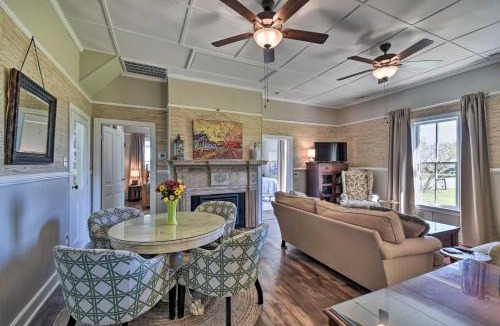 Currituck House | Cozy Currituck Home w/Fire Pit near Ferry!