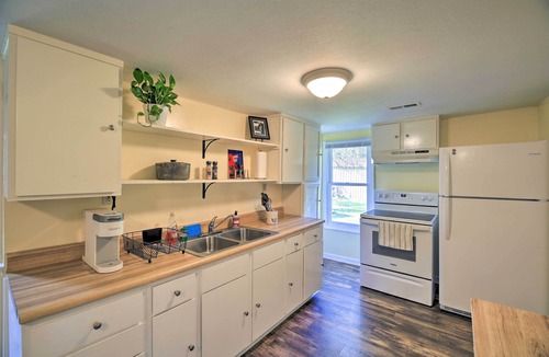 Damascus House | Cozy Damascus Home < 1 Mi to Appalachian Trl