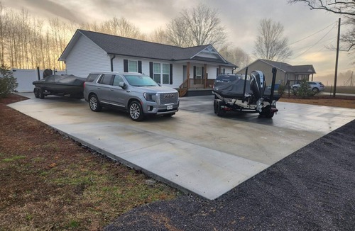 Guntersville House | Cozy family retreat with great parking for multiple boats and vehicles!