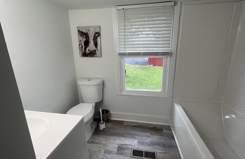 Uniontown Other | Cozy Farmhouse close to Gettysburg, Pa.