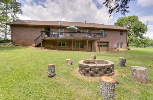 Cartersville House | Cozy Georgia Getaway w/Deck, Grill & Fire Pit!