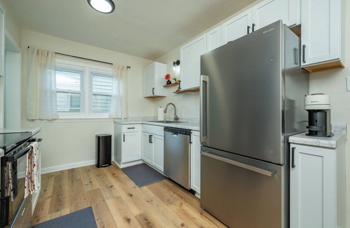Des Moines House | Cozy Getaway- steps from the Iowa State Fair!