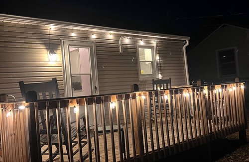 Chillicothe House | Cozy home close to park and YMCA. Kid & Pet Friendly - fenced in backyard.