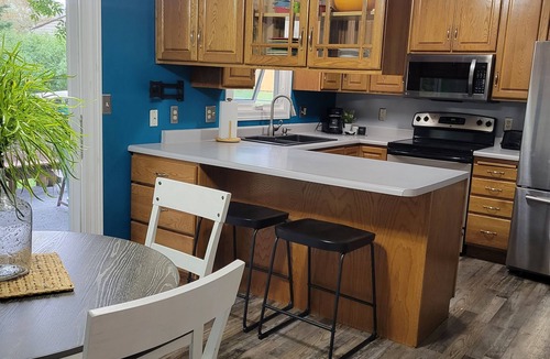Sioux Falls House | Cozy home right off of I 229 and 26th St