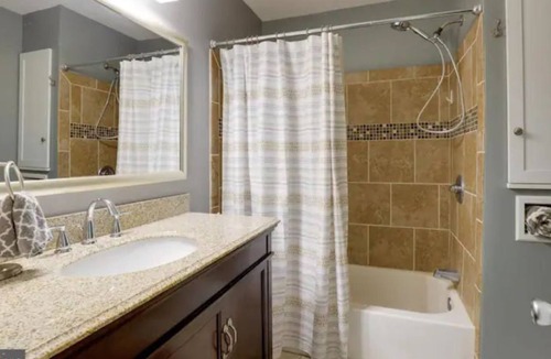 South Gate House | Cozy Home with Relaxing Views - 10 mins. to BWI