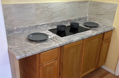 Kirksville Hotel | Cozy hotel in charming location with AC comfort