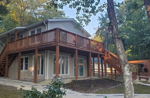 Clover House | Cozy Lakehouse on Quiet Cove