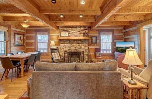 Zionville Cabin | Cozy Log Cabin, Mountain views, HOT TUB, & Fire Pit- accepting renters!