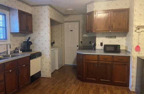 Granville County House | Cozy mobile home in charming Oxford, NC