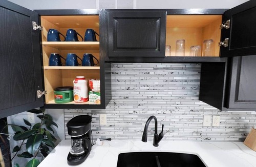 Sioux City Apartment | Cozy Morningside apartment with Fiber Internet