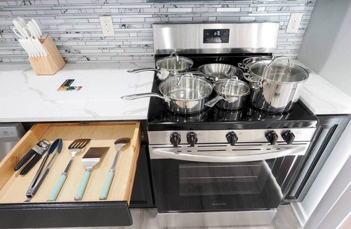 Sioux City Apartment | Cozy Morningside apartment with Fiber Internet