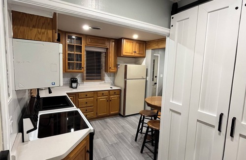 Rock Port Cottage | Cozy newly renovated cottage. Downtown in quiet neighborhood. Sleeps up to 5.