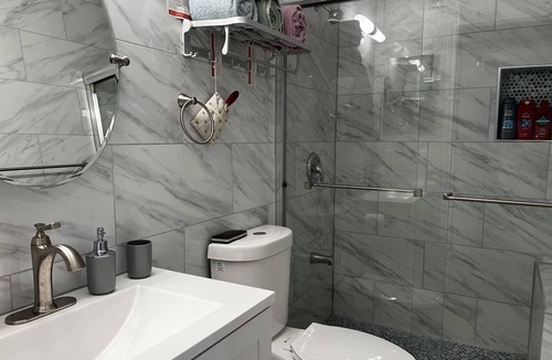 Dulles Town Center House | Cozy Oasis, 6 Miles from IAD, 25 Miles from Washington DC