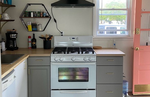 Villas Cottage | Cozy Peace in Cape May at Walnut Bay Cottage